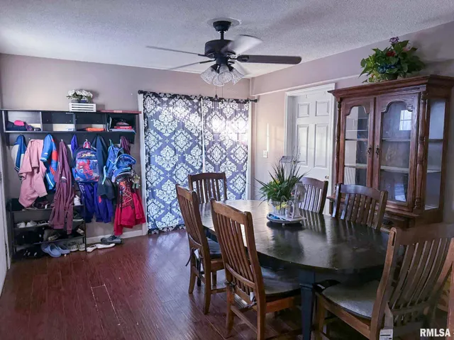 $99,900 | 434 Dean Court, Canton, IL 61520