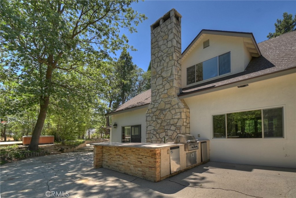 28411 North Shore Road Lake Arrowhead, CA 92352 - Photo 48 of 66 Outdoor Kitchen
