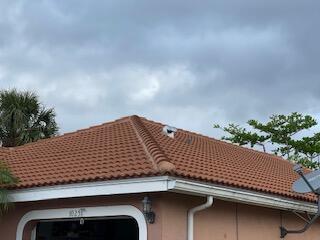 10251 Breezeway Place Boca Raton, FL 33428 - Photo 17 of 20 house roof