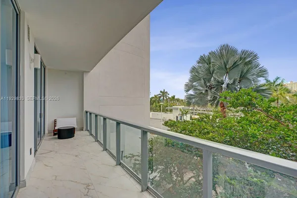 $2,600,000 | 3300 Northeast 188th Street, Unit 210, Aventura, FL 33180