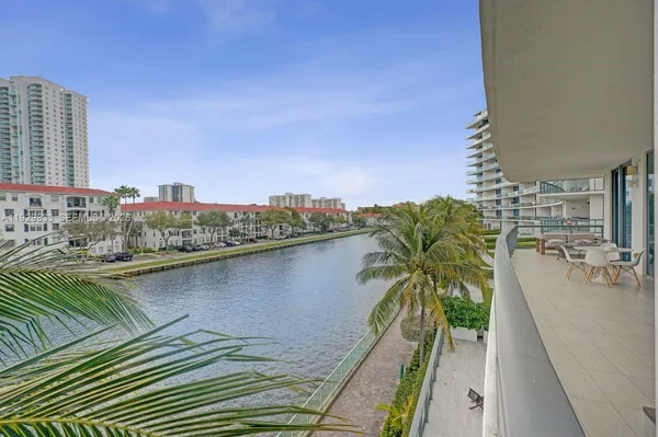$2,600,000 | 3300 Northeast 188th Street, Unit 210, Aventura, FL 33180