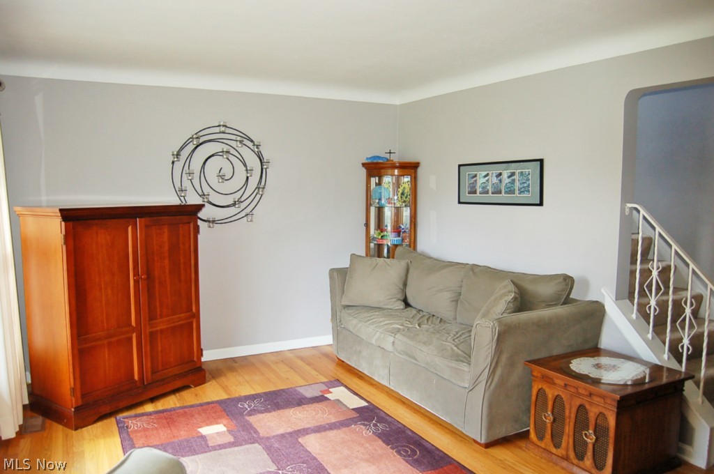 948 Dalewood Road Cleveland, OH 44124 - Photo 6 of 25 Gallery Image 6