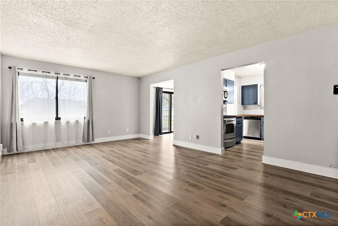 2606 Lake Road Killeen, TX 76543 - Photo 2 of 16