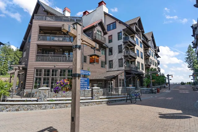 $650,000 | 760 Village Drive, Unit 305, Donnelly, ID 83615