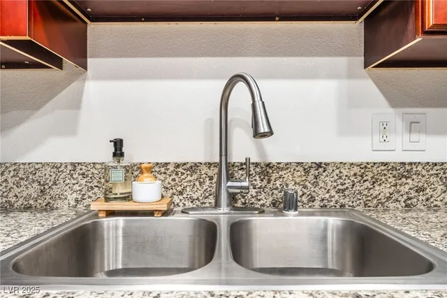 $243,800 | 3151 North Soaring Gulls Drive, Unit 1100, Las Vegas, NV 89128