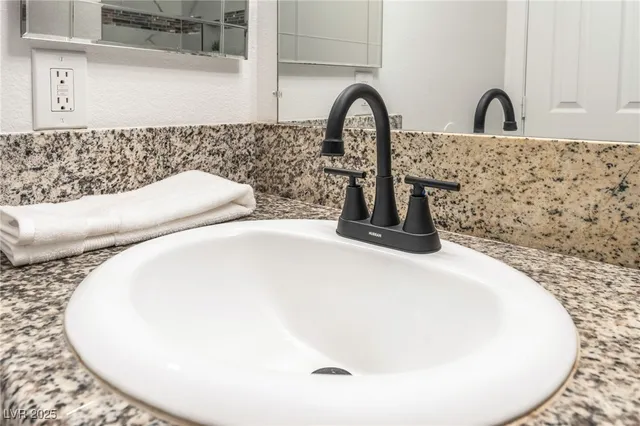 $243,800 | 3151 North Soaring Gulls Drive, Unit 1100, Las Vegas, NV 89128