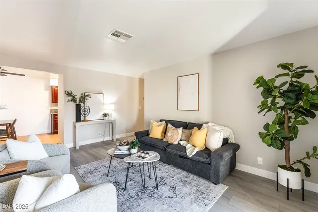 $243,800 | 3151 North Soaring Gulls Drive, Unit 1100, Las Vegas, NV 89128