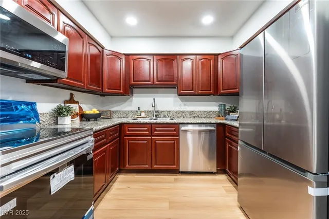 $243,800 | 3151 North Soaring Gulls Drive, Unit 1100, Las Vegas, NV 89128