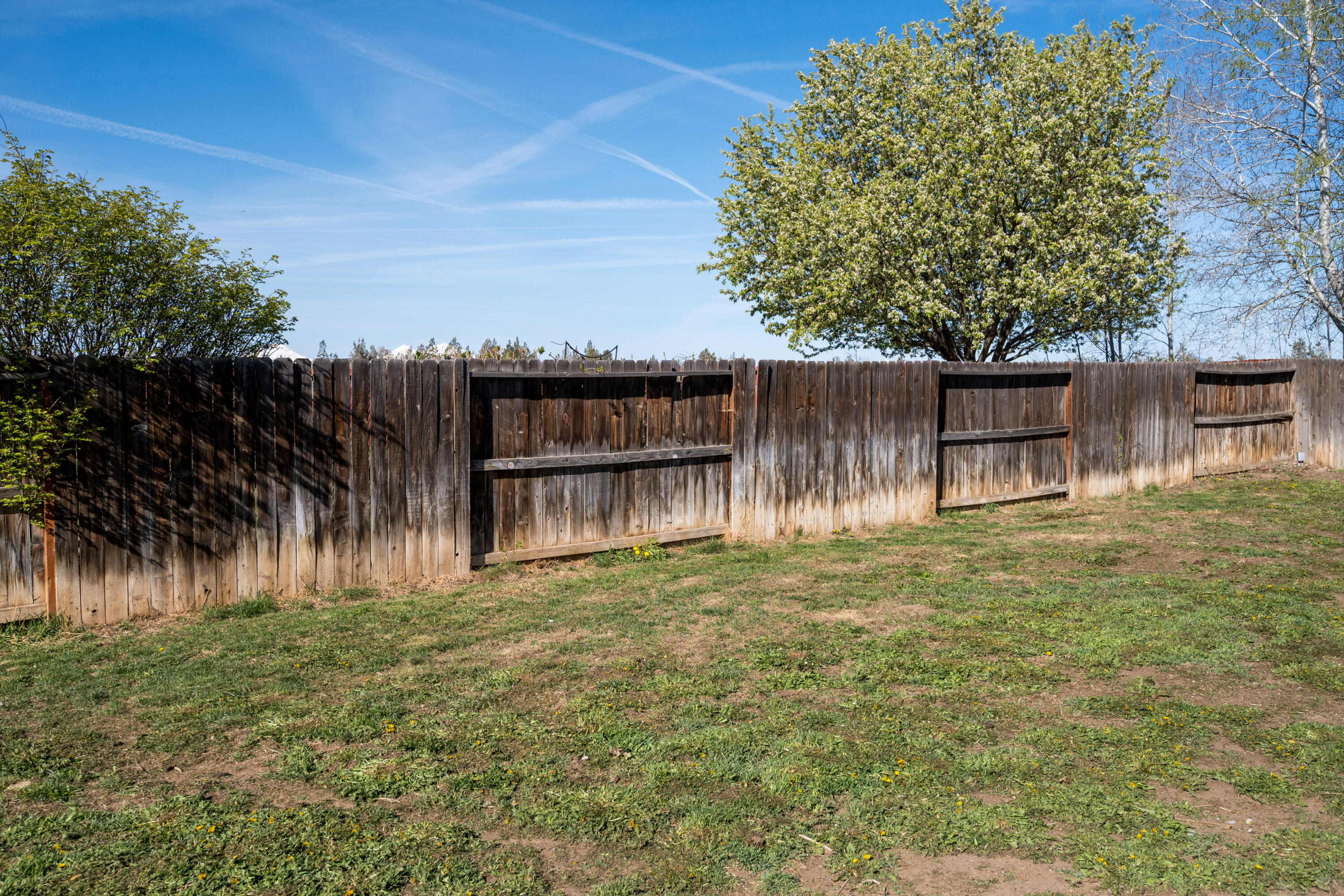 2113 Northwest 22nd Street Redmond, OR 97756 - Photo 33 of 40 TPark_8912_041726
