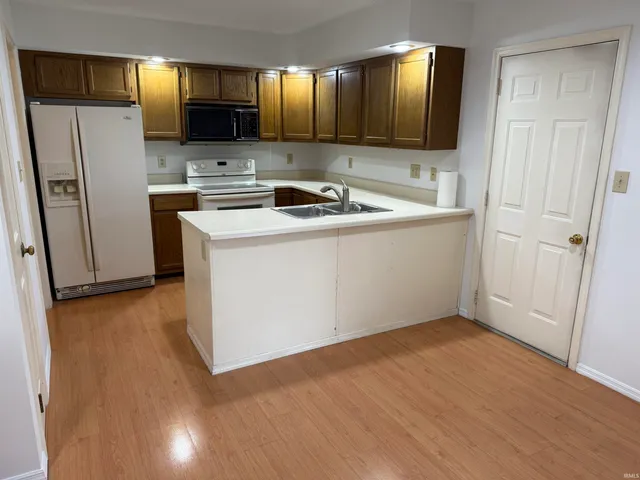 $230,000 | 3910 South Laurel Court, Bloomington, IN 47401