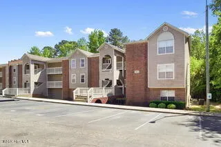 $1,100 | 663 Bartons Landing Place, Unit 14, Fayetteville, NC 28314