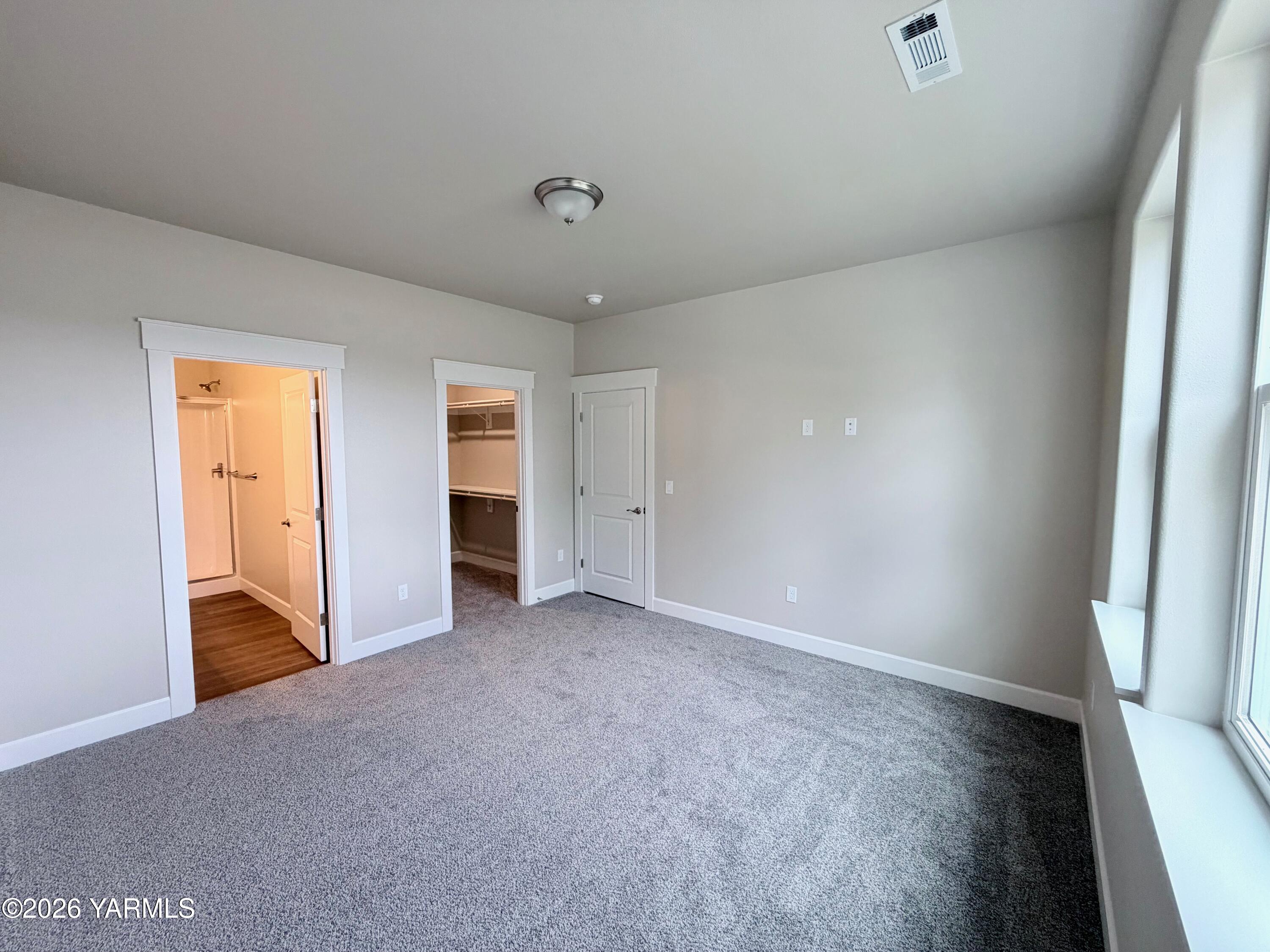 5912 Crestfields Road Yakima, WA 98903 - Photo 13 of 29 masterbed5
