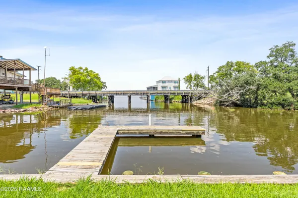 $555,000 | 127 Hammock Lane, Franklin, LA 70538