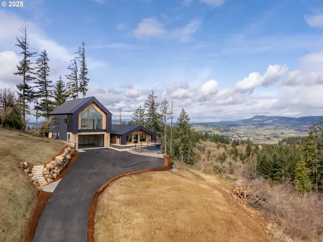 $2,495,000 | 11625 Hoskins Hill Road, Newberg, OR 97132