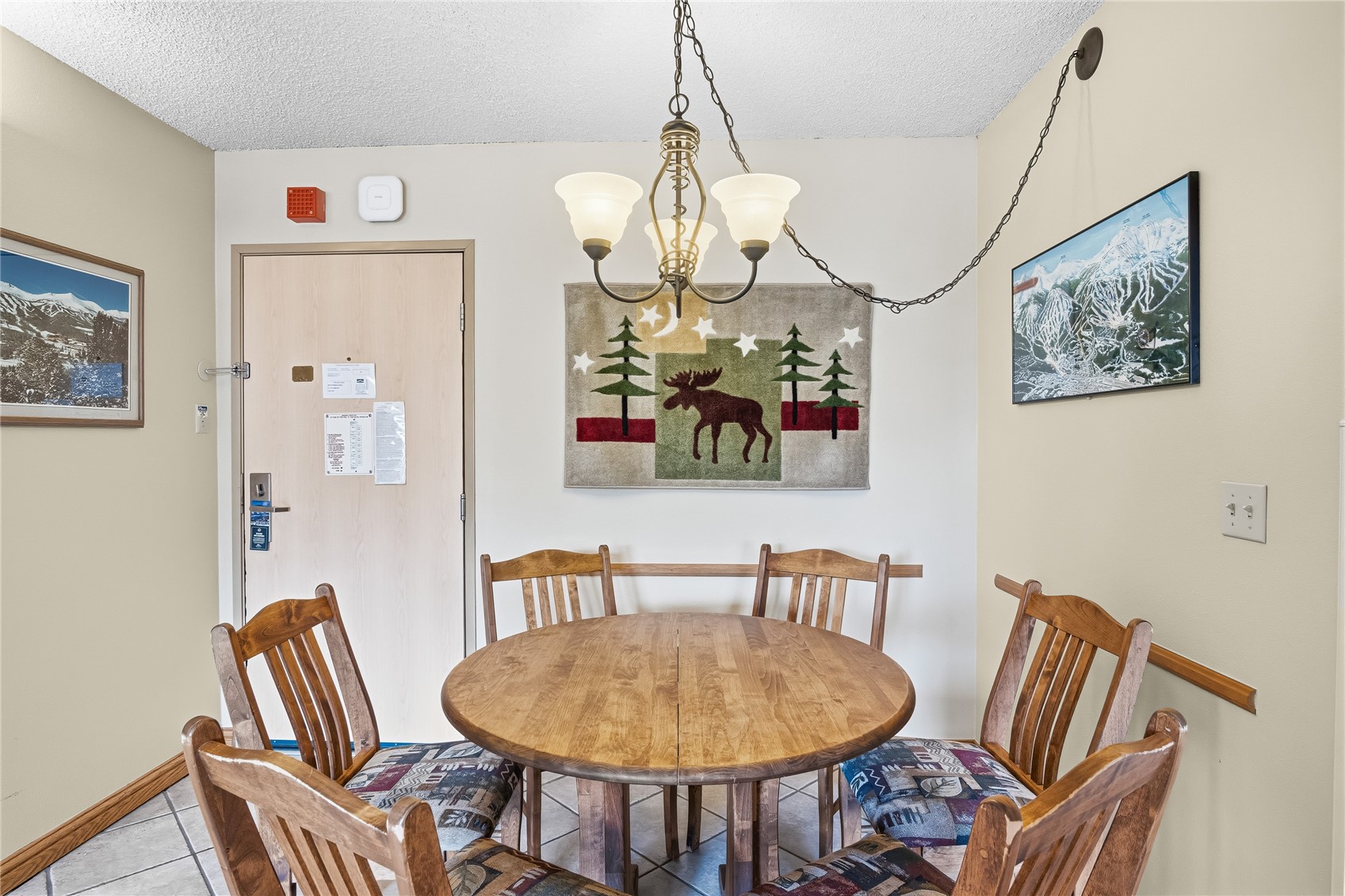 611 Village Road, Unit 24260 Breckenridge, CO 80424 - Photo 15 of 50 Dining Area
