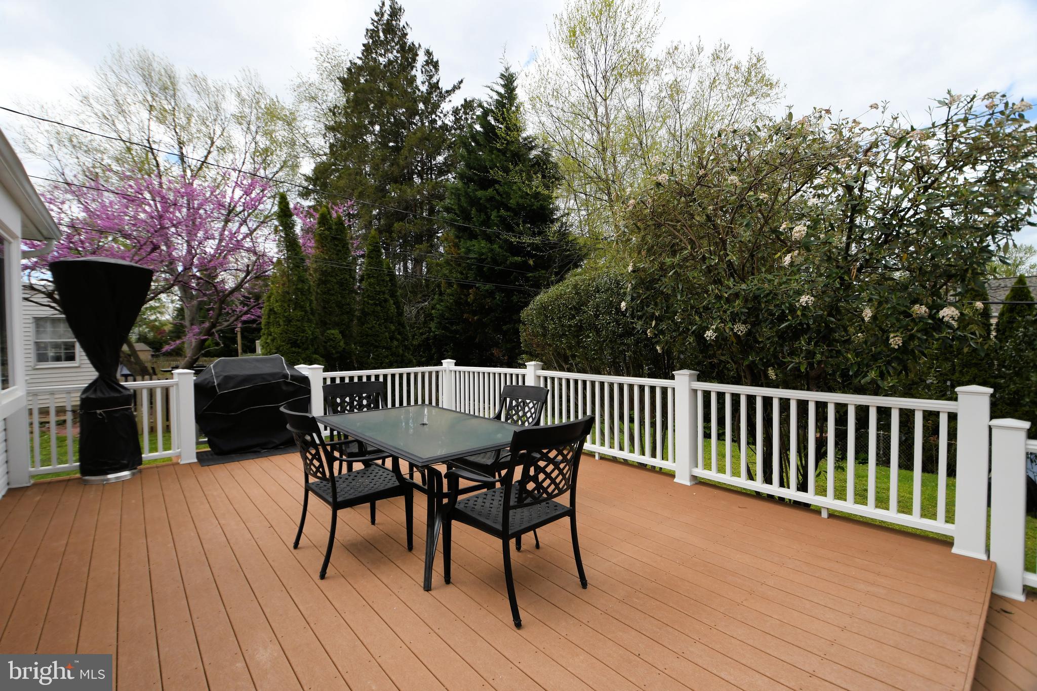 405 Crest Road Oreland, PA 19075 - Photo 36 of 43 Deck dining area