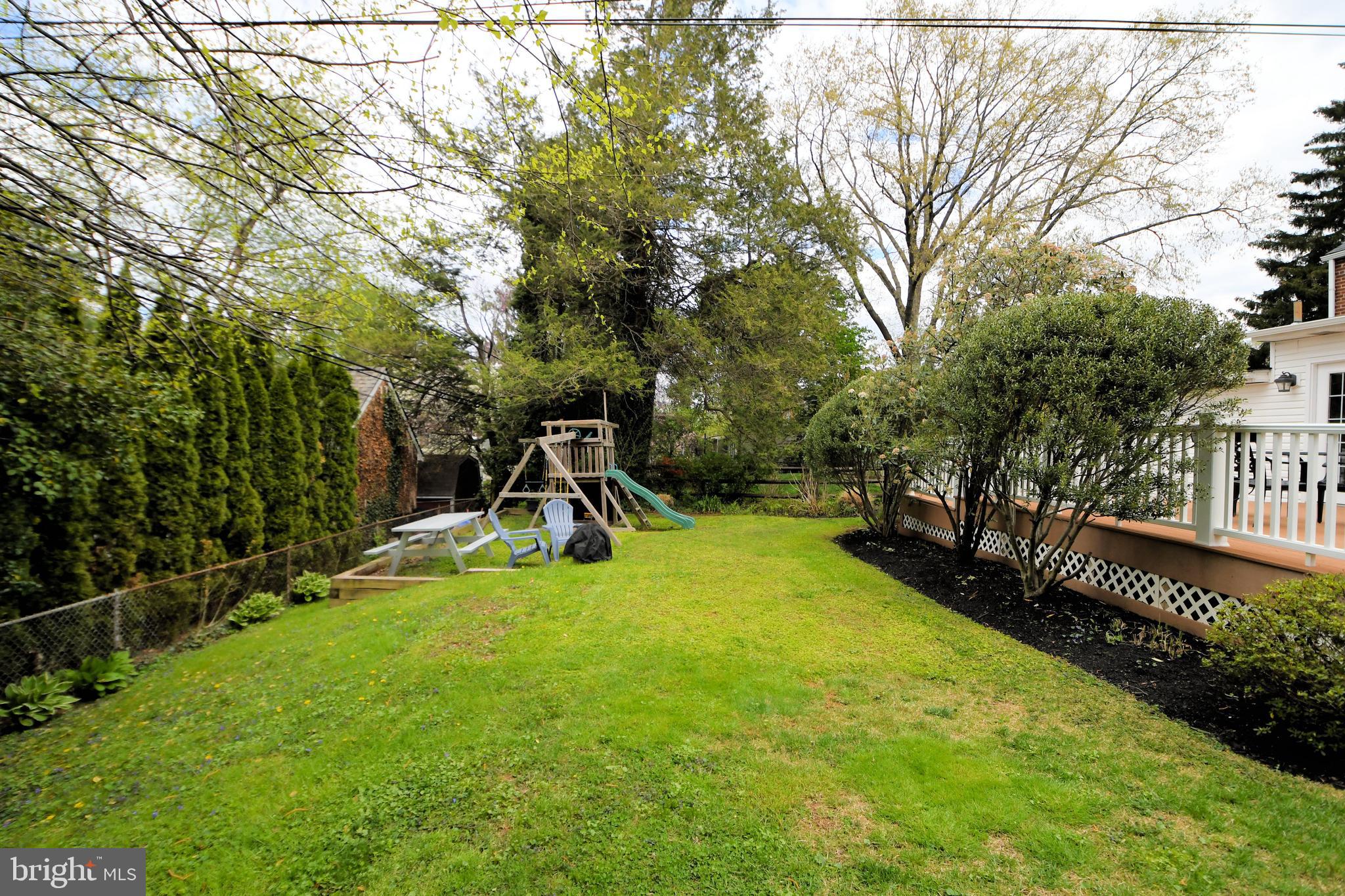 405 Crest Road Oreland, PA 19075 - Photo 40 of 43 Backyard