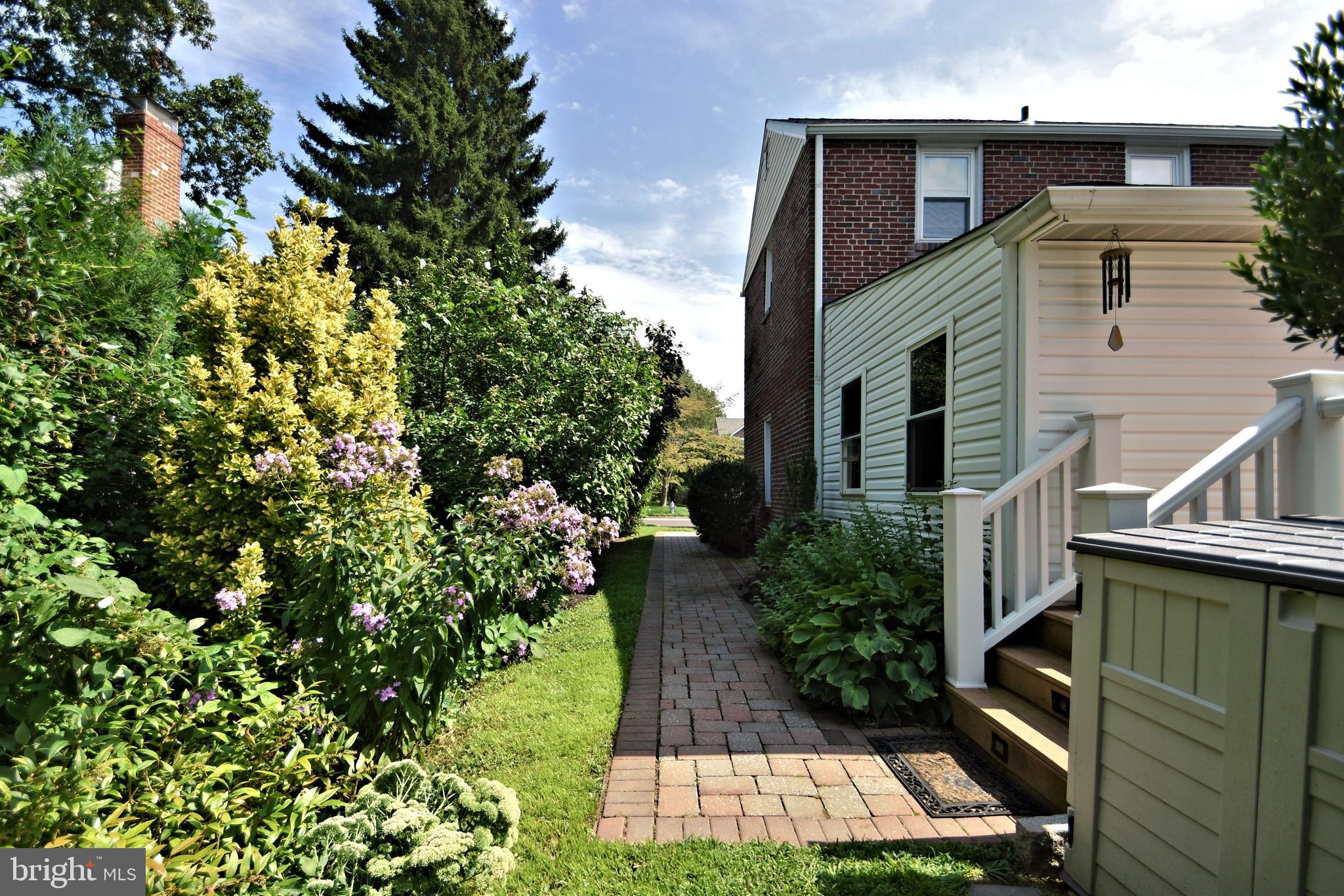 405 Crest Road Oreland, PA 19075 - Photo 41 of 43 Walkway from back to front of house