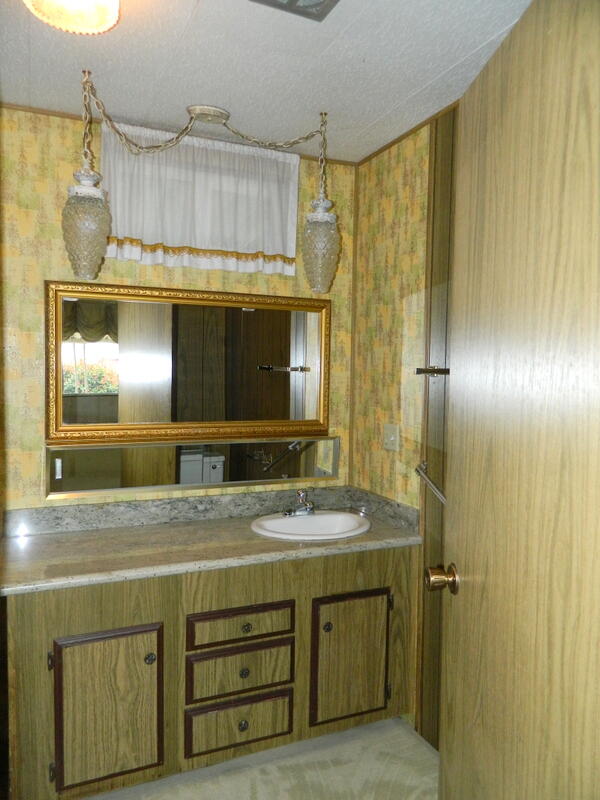 2373 Webster Road Grants Pass, OR 97526 - Photo 26 of 47 Master Sink