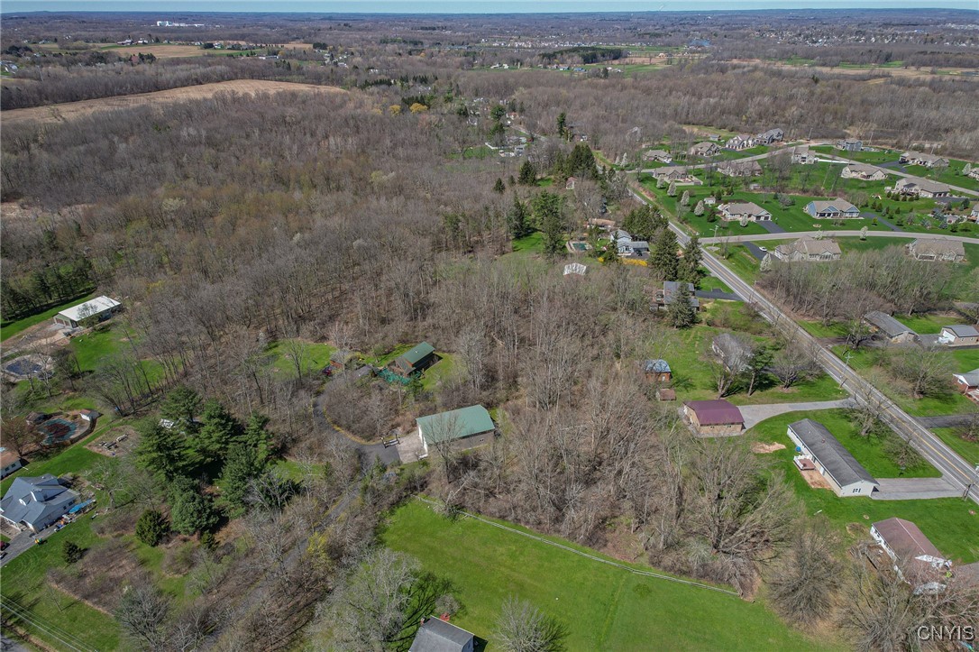 7715 River Road Lysander, NY 13027 - Photo 5 of 19