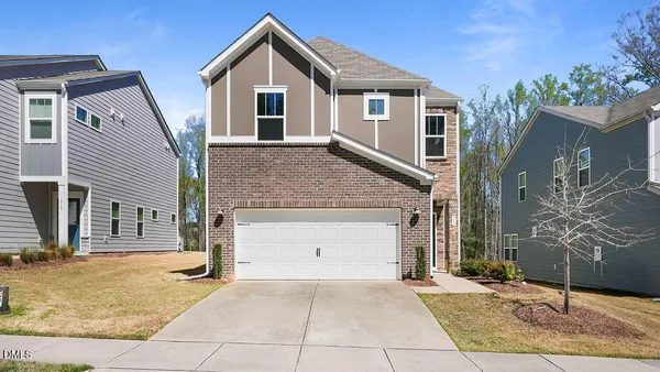 $2,150 | 319 Joneshaven Drive, Fuquay-Varina, NC 27526