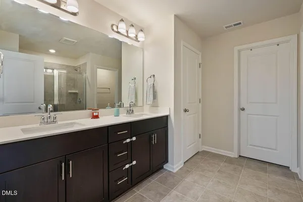 $2,150 | 319 Joneshaven Drive, Fuquay-Varina, NC 27526