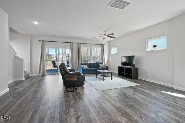 $2,150 | 319 Joneshaven Drive, Fuquay-Varina, NC 27526