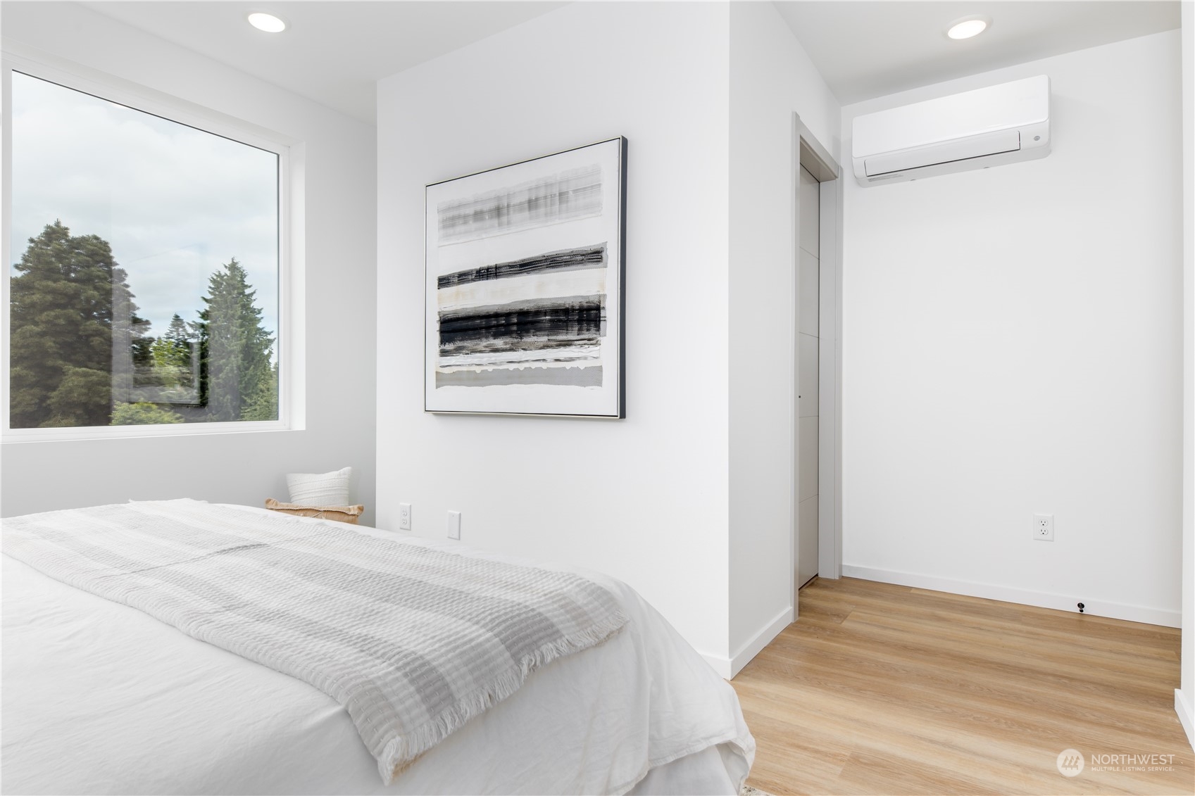 2170 Southwest Elmgrove Street Seattle, WA 98106 - Photo 14 of 19 Gallery Image 14