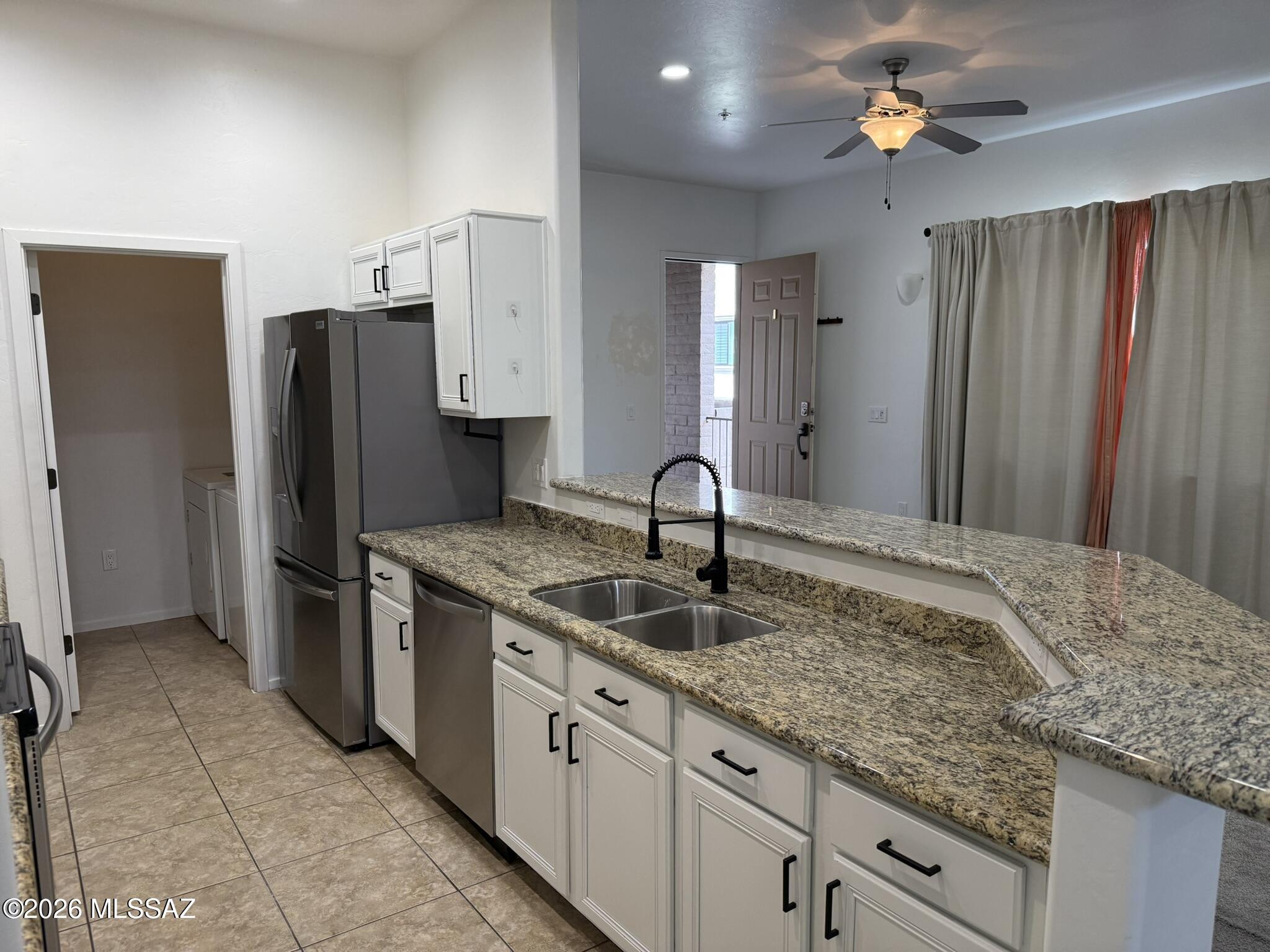 2028 East River Road, Unit 203 Tucson, AZ 85718 - Photo 8 of 36
