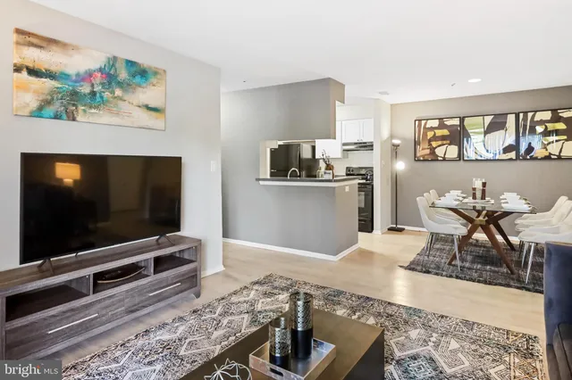 $1,659 | 150 Steeplechase Way, Unit 1BED1BATH, Largo, MD 20774