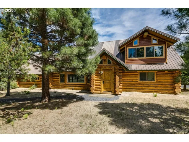 $684,900 | 140643 Kamloop Lane, Gilchrist, OR 97737