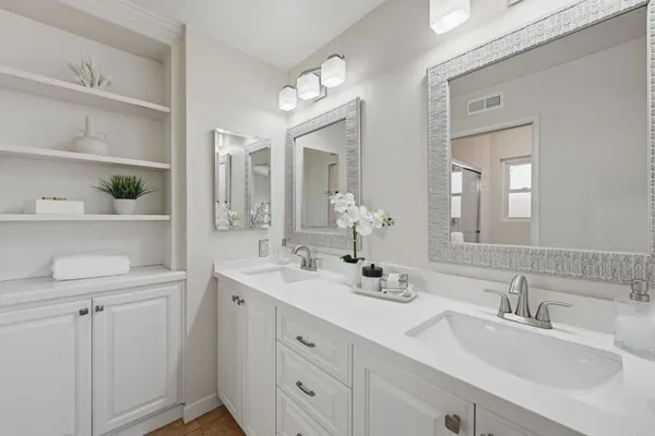$1,275,000 | 7945 Calle Madrid, Carlsbad, CA 92009