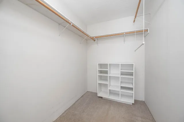 $439,500 | 20610 Live Oak Drive, Damon, TX 77430