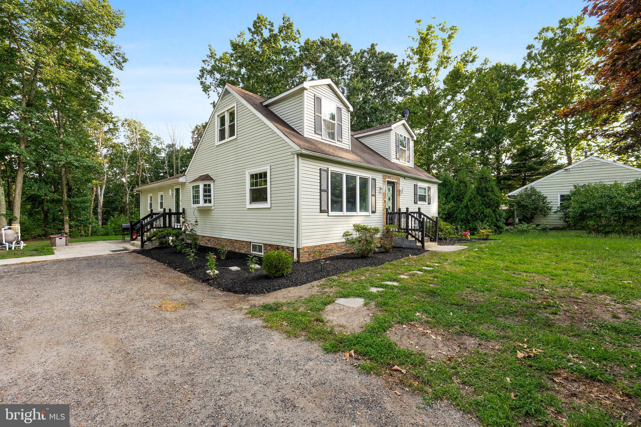 545 Hickstown Road Sicklerville, NJ 08081 - Photo 4 of 53