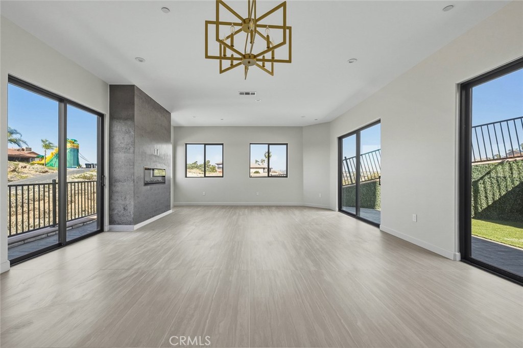16515 Canyon Ridge Drive Riverside, CA 92503 - Photo 12 of 61
