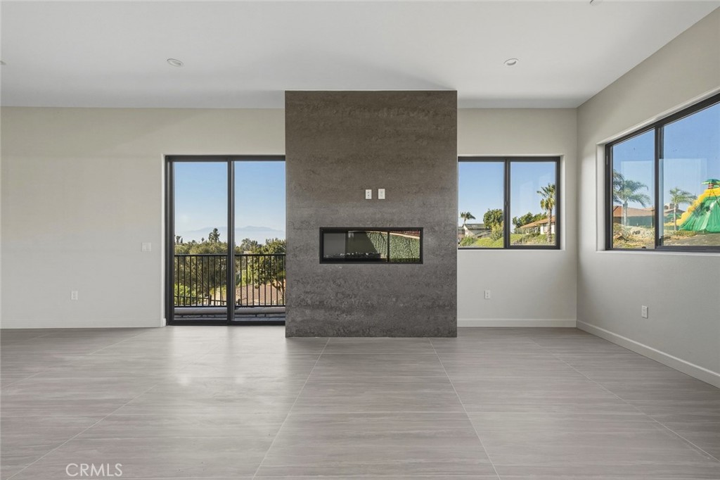 16515 Canyon Ridge Drive Riverside, CA 92503 - Photo 15 of 61