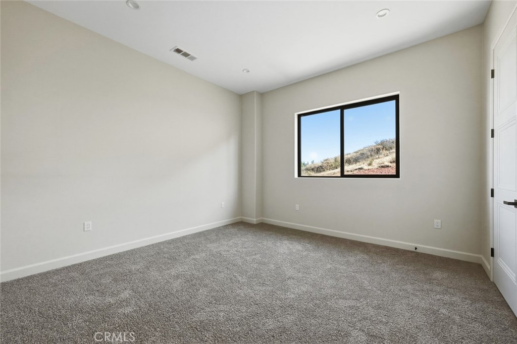 16515 Canyon Ridge Drive Riverside, CA 92503 - Photo 36 of 61