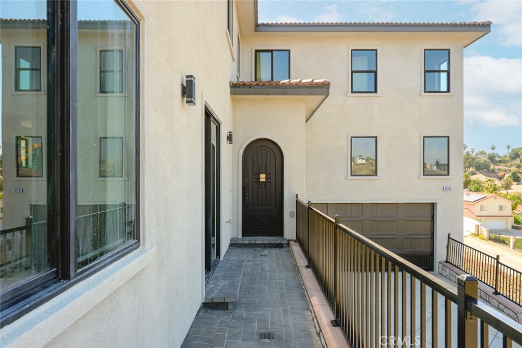 16515 Canyon Ridge Drive Riverside, CA 92503 - Photo 6 of 61