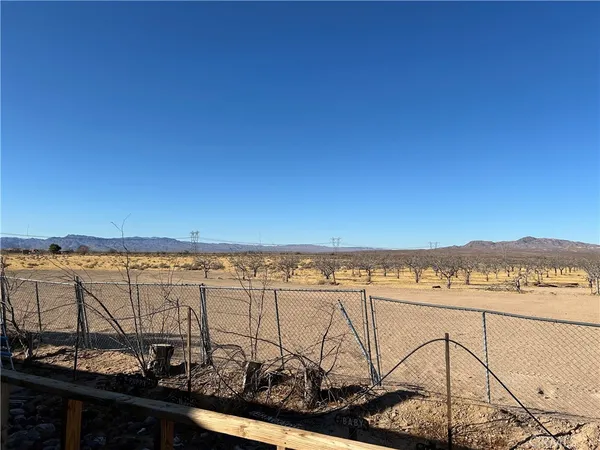 $115,000 | 40694 Mountain View Road, Newberry Springs, CA 92365