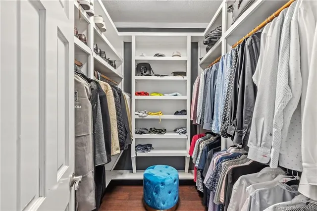 $695,000 | 720 You Winn Road, Lake Charles, LA 70611