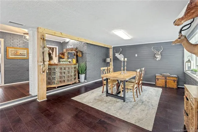 $695,000 | 720 You Winn Road, Lake Charles, LA 70611