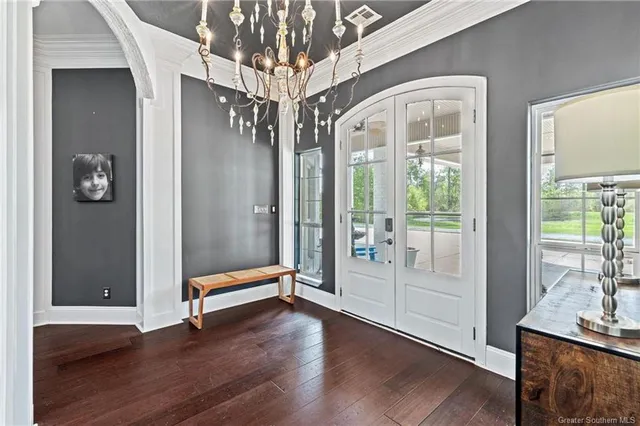 $695,000 | 720 You Winn Road, Lake Charles, LA 70611