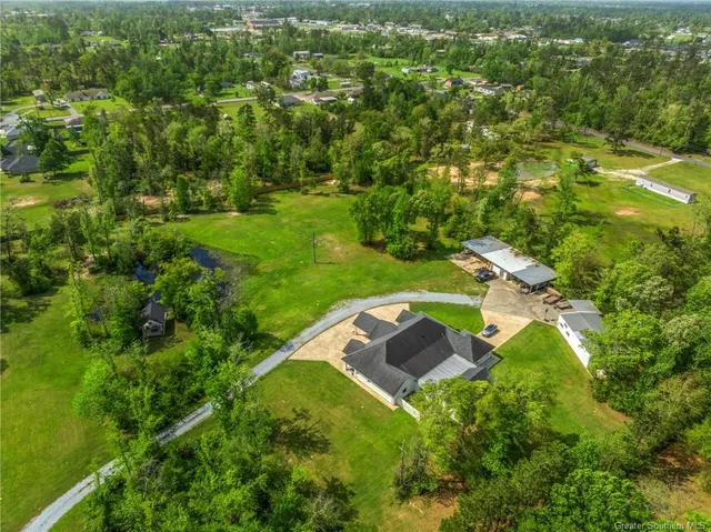 $695,000 | 720 You Winn Road, Lake Charles, LA 70611