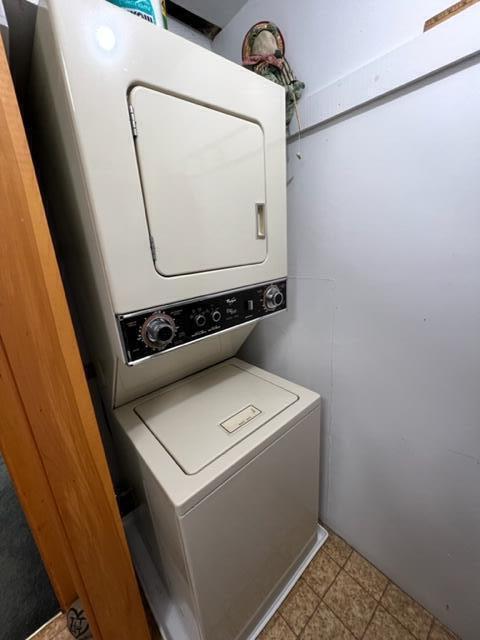 568 W Road Portage, ME 04768 - Photo 7 of 13 laundry