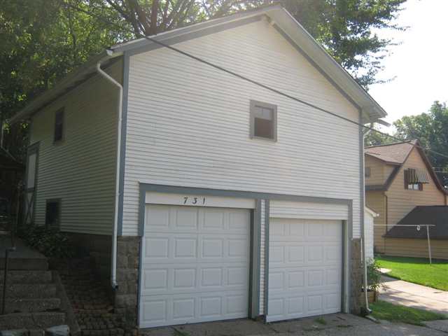 731 3rd Street Moline, IL 61265 - Photo 4 of 5 Gallery Image 4