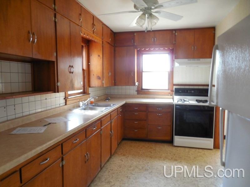 387 Baumgartner Road Iron River, MI 49935 - Photo 4 of 14 Gallery Image 4