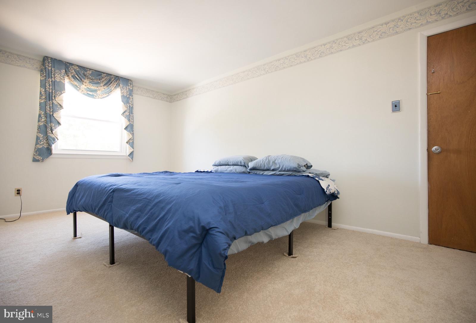 12231 Barbary Road Philadelphia, PA 19154 - Photo 14 of 38 Master Bedroom