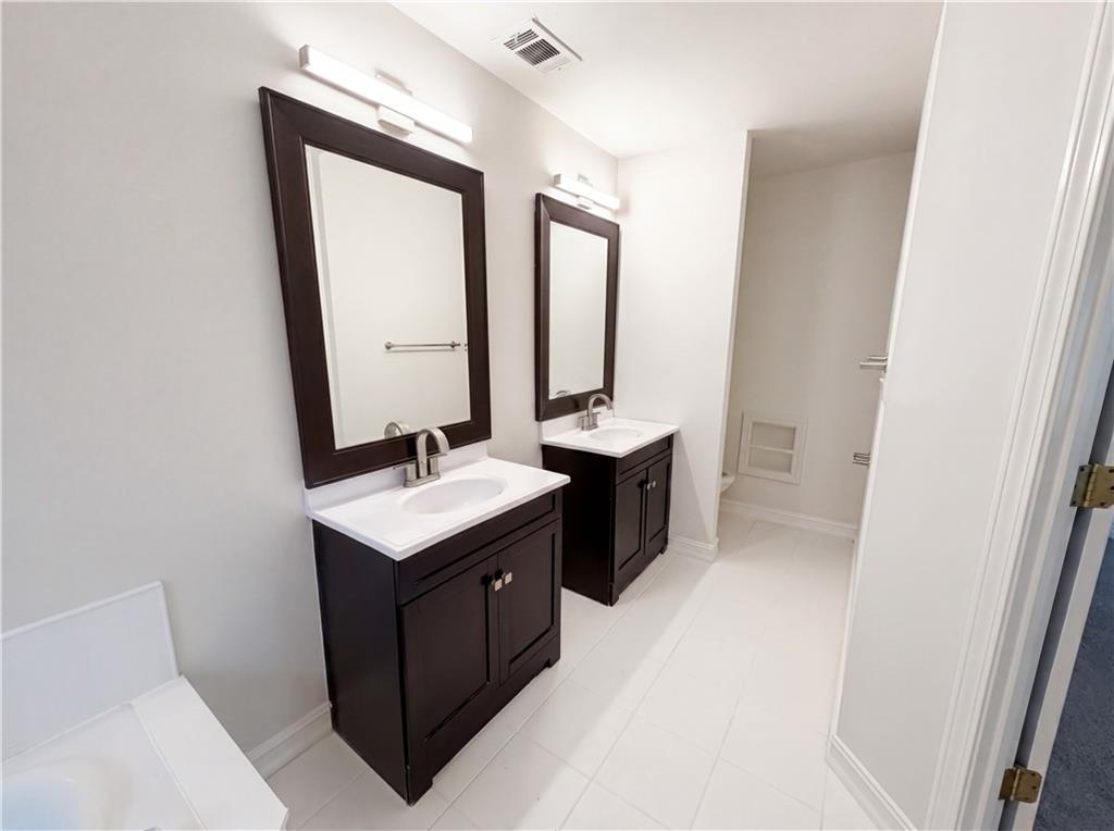 8375 Falling Rocks Way Lithonia, GA 30058 - Photo 12 of 23