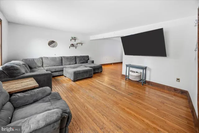 $425,000 | 2414 Church Road, Cinnaminson, NJ 08077