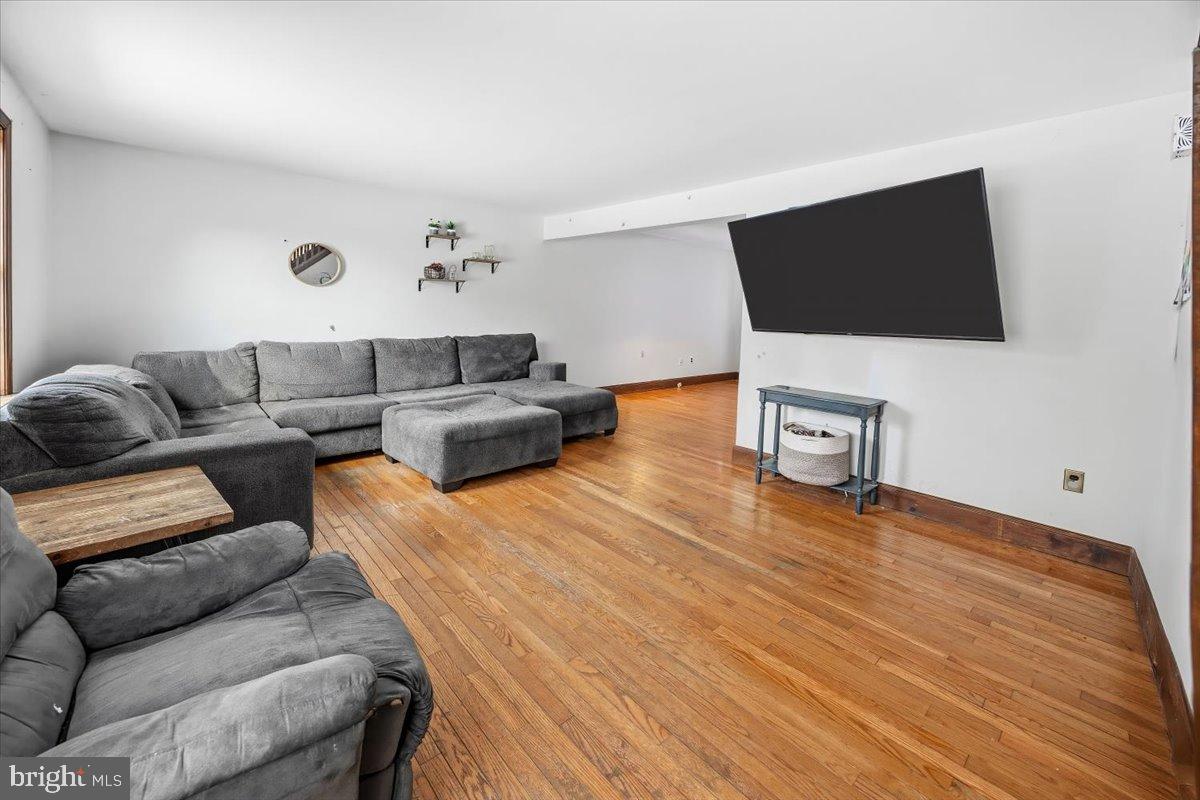 2414 Church Road Cinnaminson, NJ 08077 - Photo 14 of 41